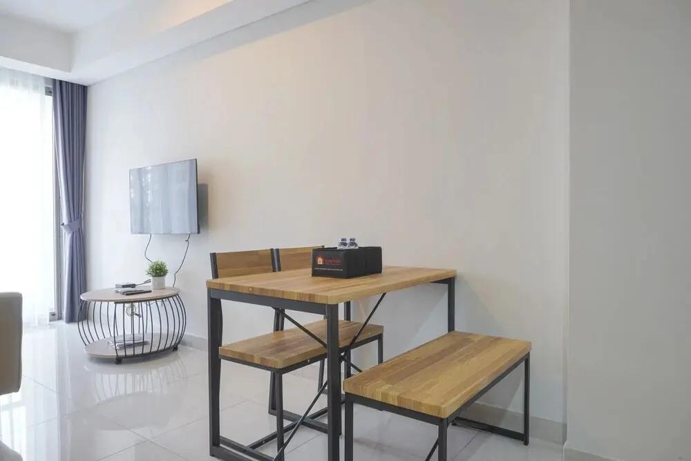 Джакарта: Fancy And Nice 1Br At Gold Coast Apartment