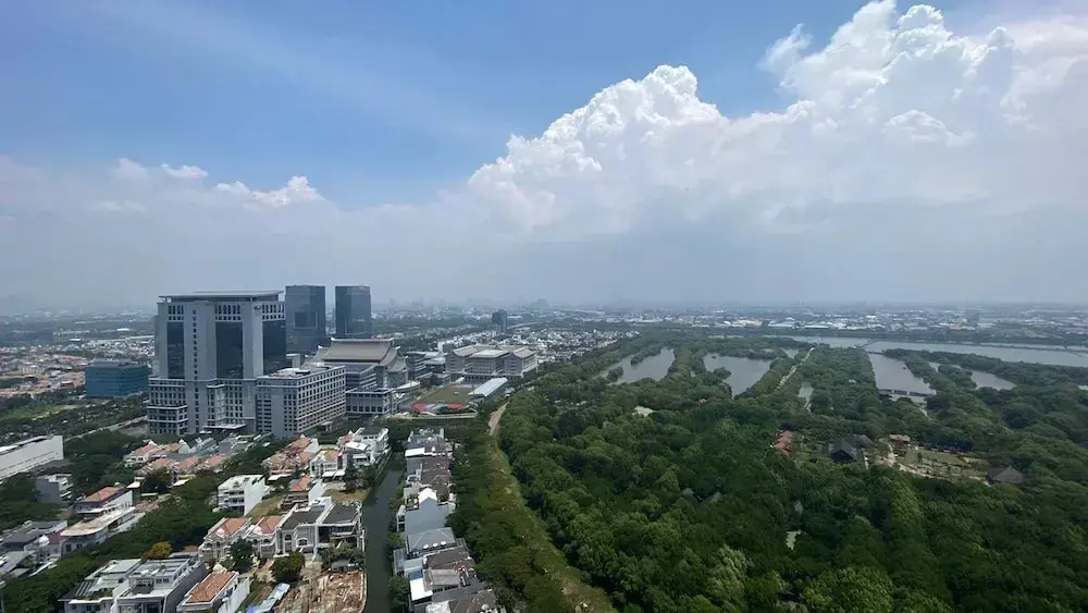 Джакарта: Fancy And Nice 1Br At Gold Coast Apartment