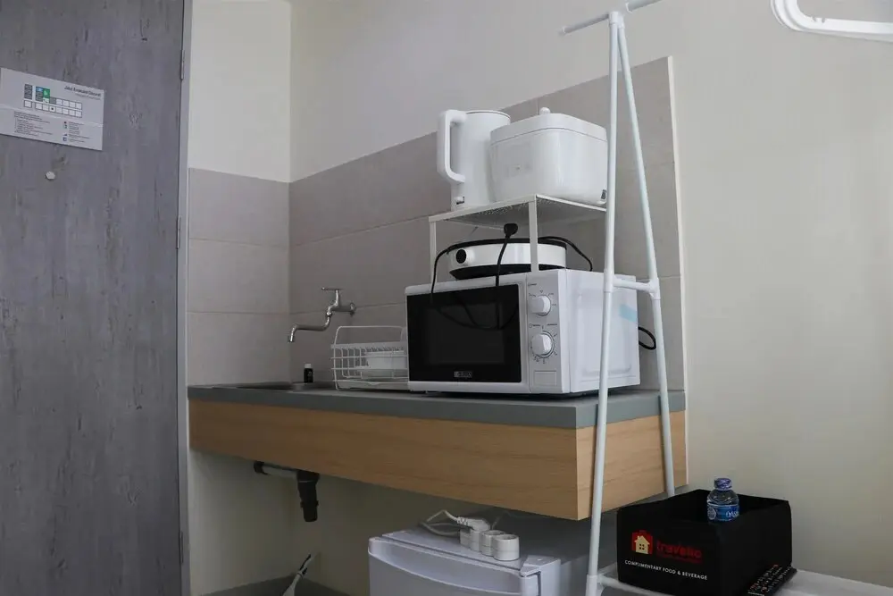 Джакарта: Homey And Minimalist Studio Apartment Osaka Riverview Pik 2