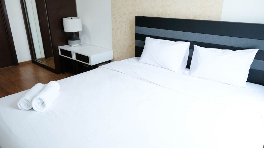 Сурабая: Spacious And Homey 1Br At Grand Sungkono Lagoon Apartment