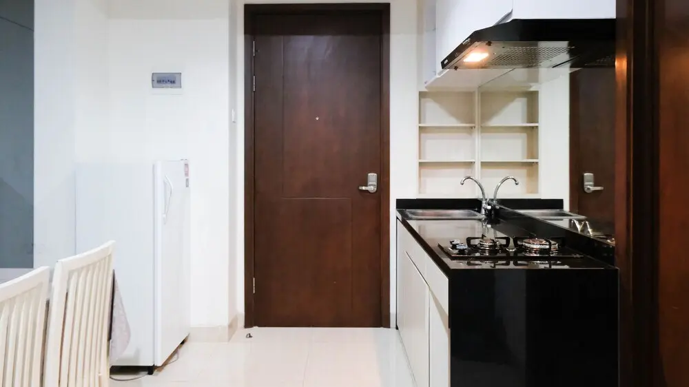 Сурабая: Spacious And Homey 1Br At Grand Sungkono Lagoon Apartment