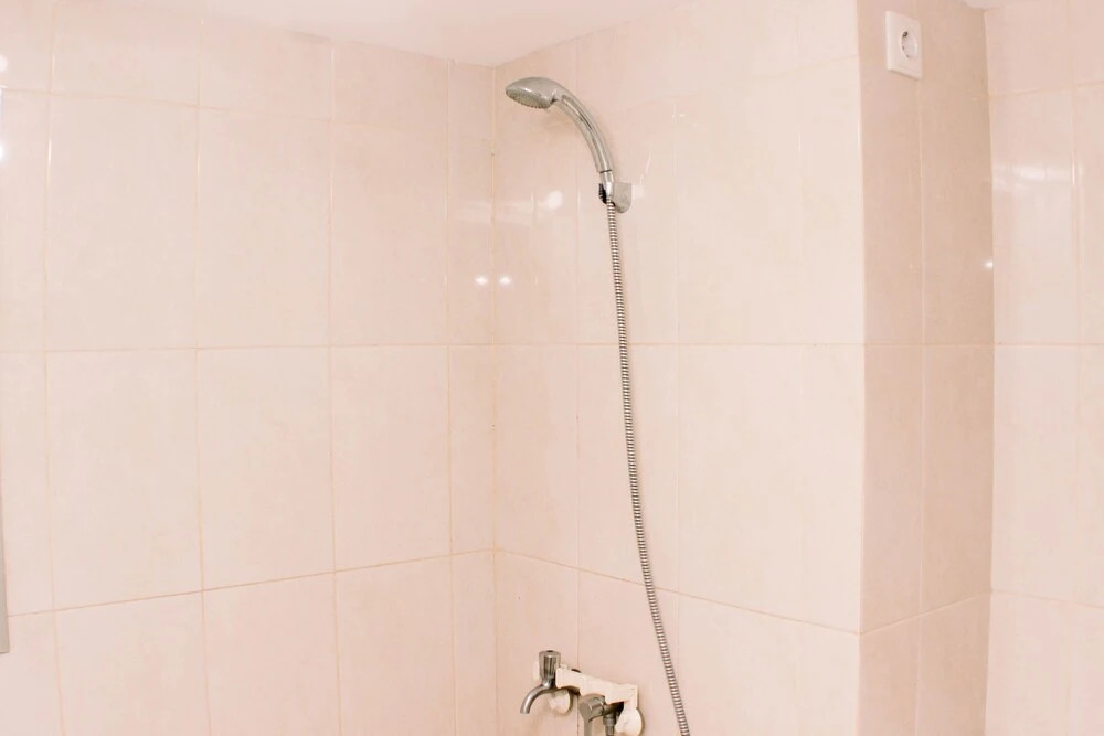 Бекаси: Cozy And Modern Studio At Springlake Summarecon Bekasi Apartment