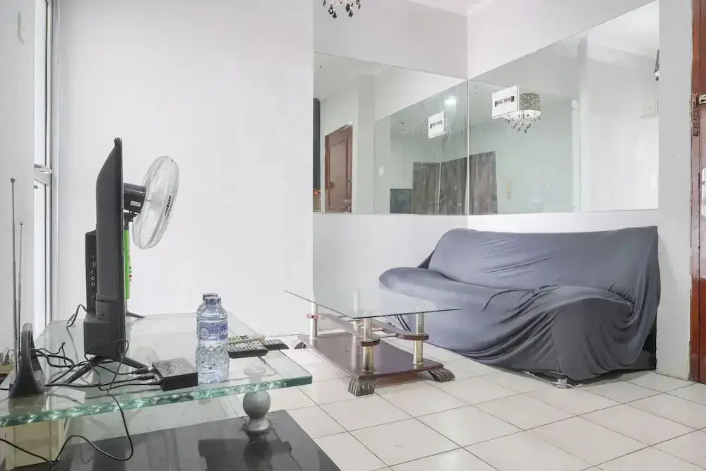 Джакарта: Comfy 2Br At Gajah Mada Mediterania Apartment