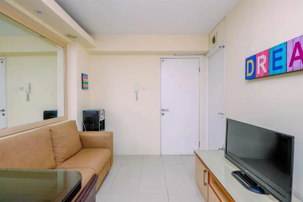 Джакарта: Comfy 2Br At Bassura City Apartment
