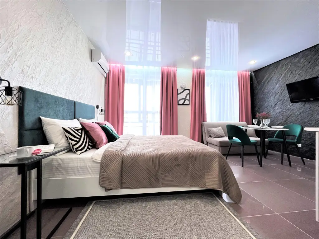Новосибирск: Family By The River Apartments