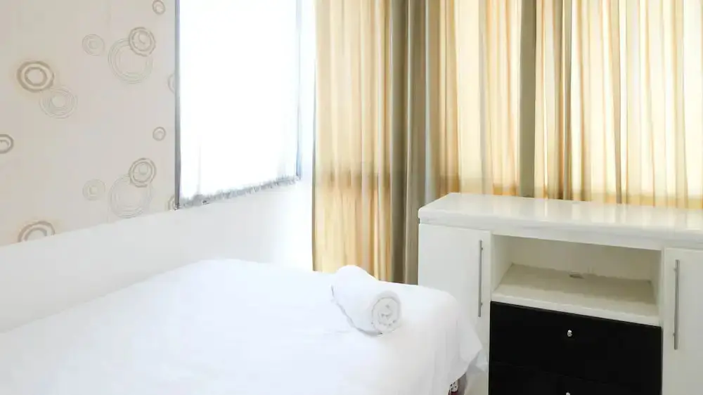 Сурабая: Spacious 2Br With Access To Mall At Aryaduta Residence Surabaya Apartment