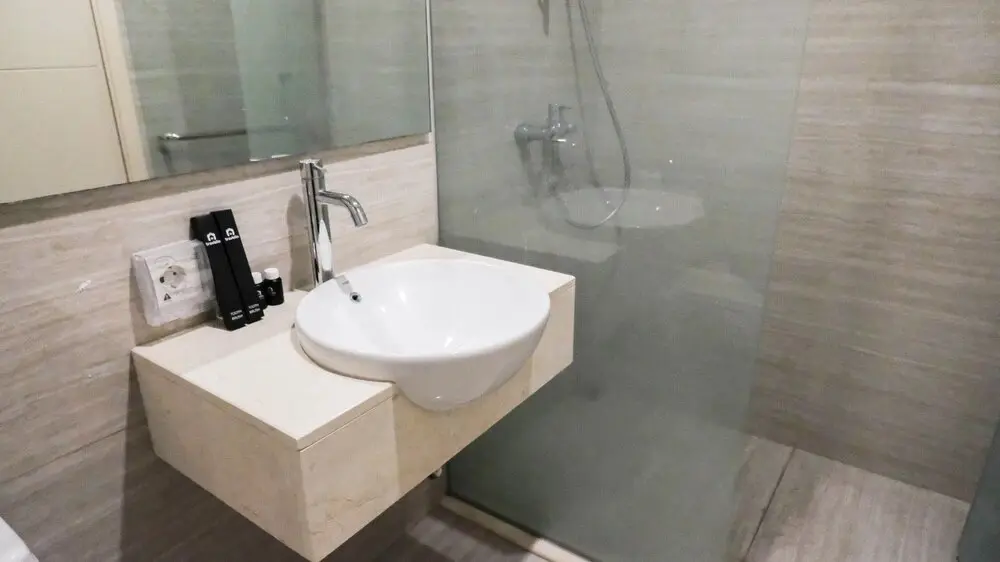 Сурабая: Spacious And Elegant 3Br Apartment At La Riz Supermall Mansion