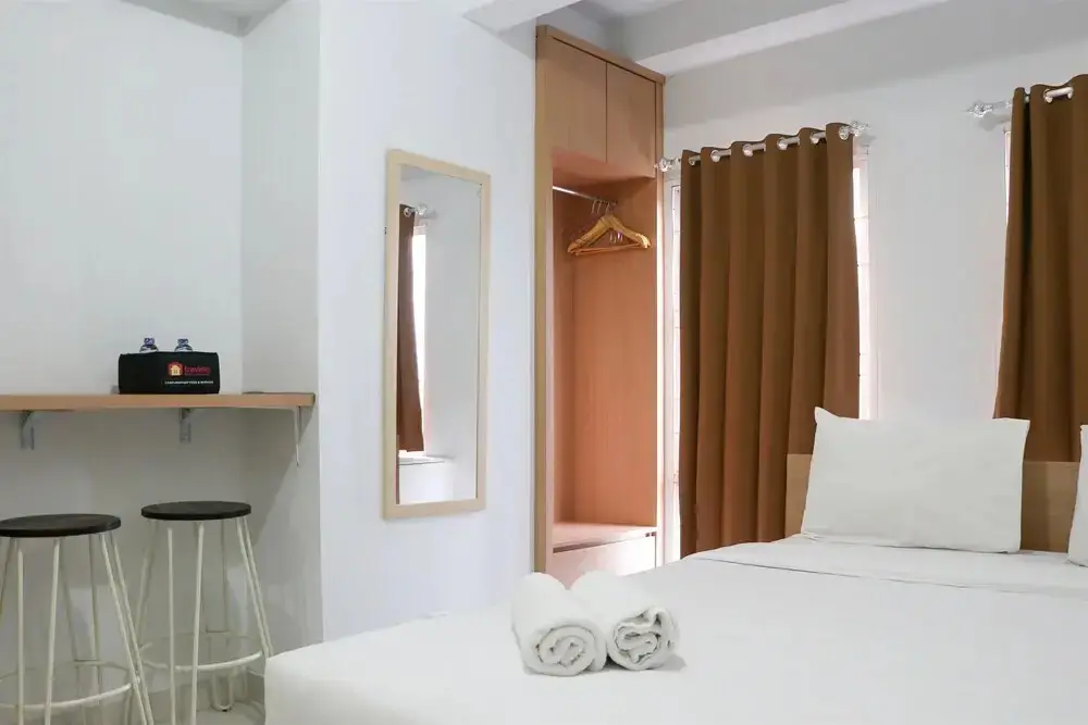 Бекаси: Best Deal And Comfy Studio At Patraland Urbano Apartment