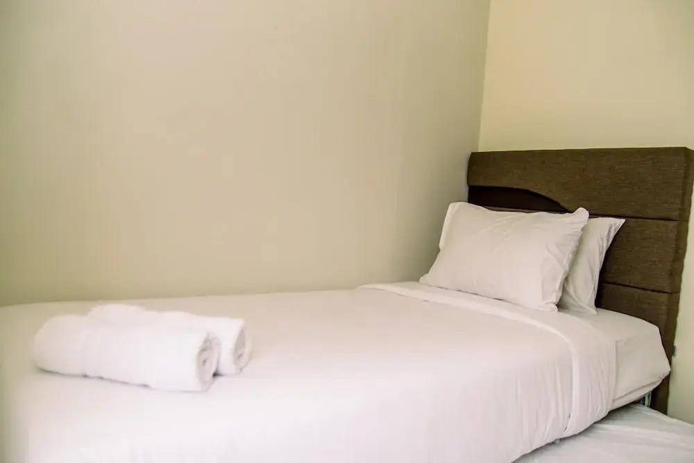 Тангеранг: Homey And Serene 2Br At Great Western Resort Apartment