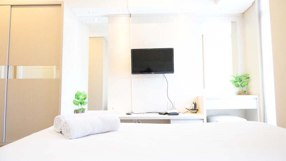 Сурабая: Best Choice And Strategic 1Br Apartment At Trillium Residence