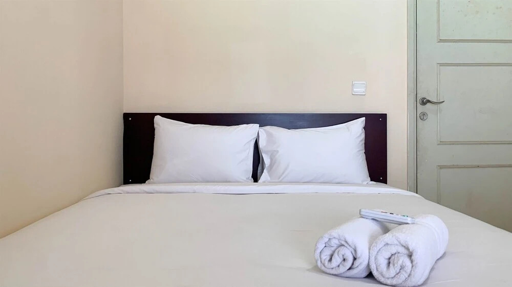 Джакарта: Warm And Minimalist 2Br At City Home Moi Apartment
