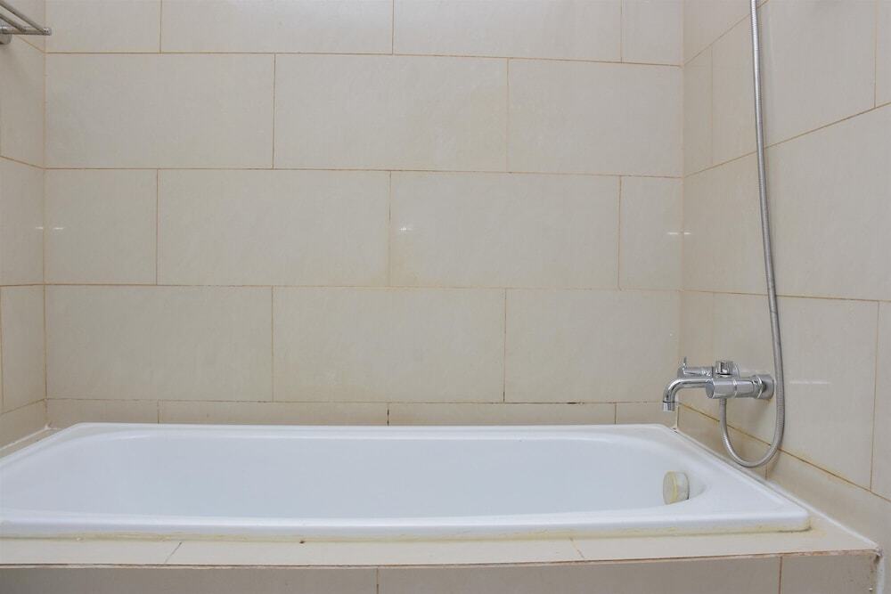 Джакарта: Comfortable 1Br At Gandaria Heights Apartment