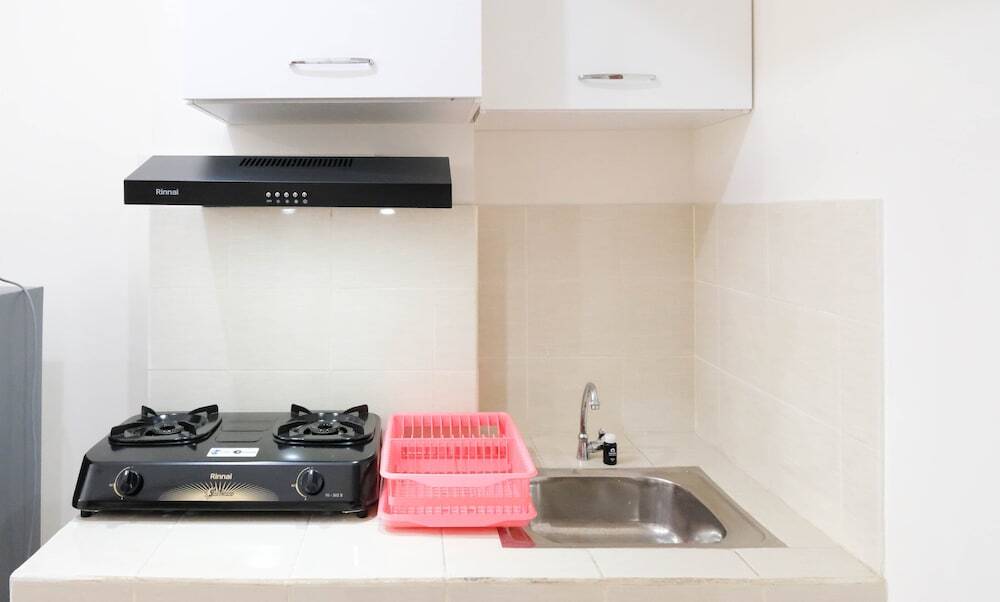 Сурабая: Clean And Comfy 2Br Apartment At Puncak Kertajaya