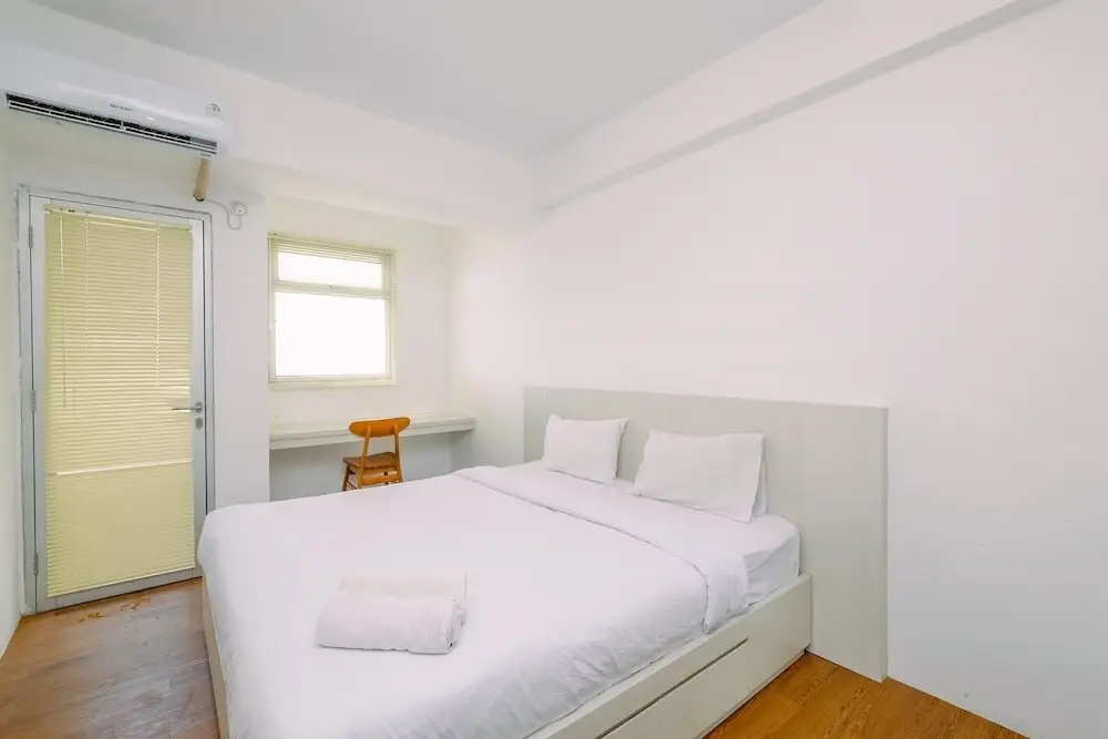 Читарингул: Enjoy Living Studio Room At Gunung Putri Square Apartment