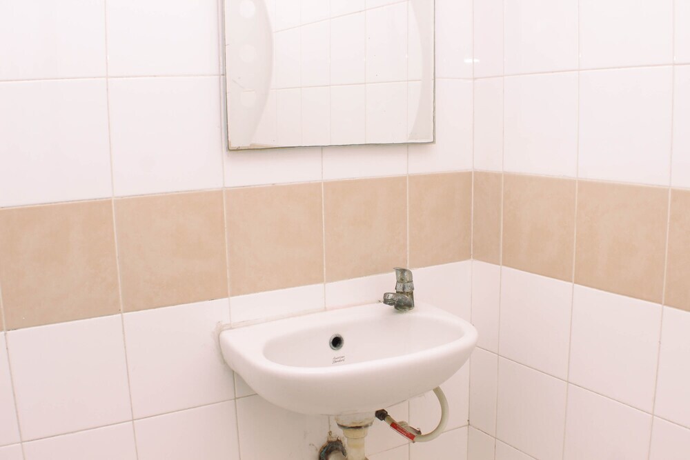 Чикаранг: Minimalist And Cozy 2Br At Metropark Condominium Jababeka Apartment