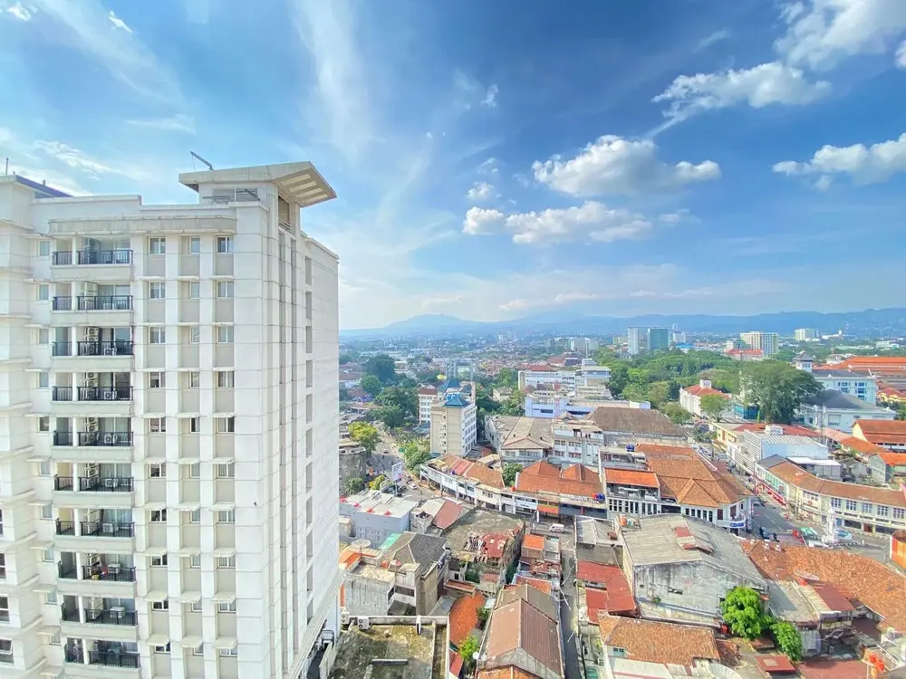 Бандунг: Warm And Comfort Studio Apartment At Braga City Walk