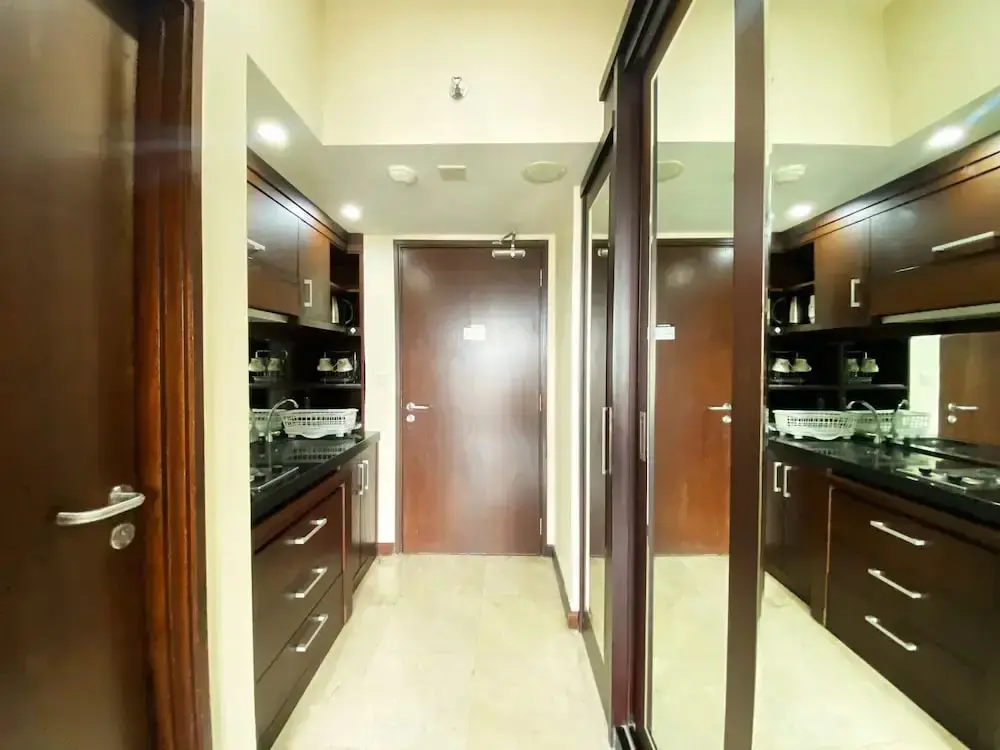 Бандунг: Warm And Comfort Studio Apartment At Braga City Walk