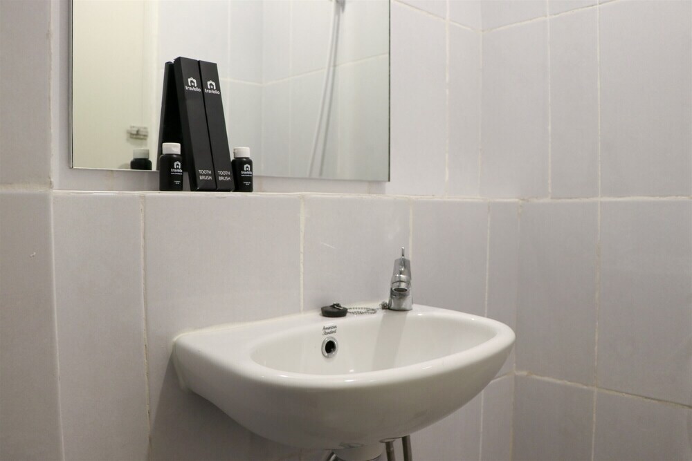 Джакарта: Nice Studio At Tokyo Riverside Pik 2 Apartment