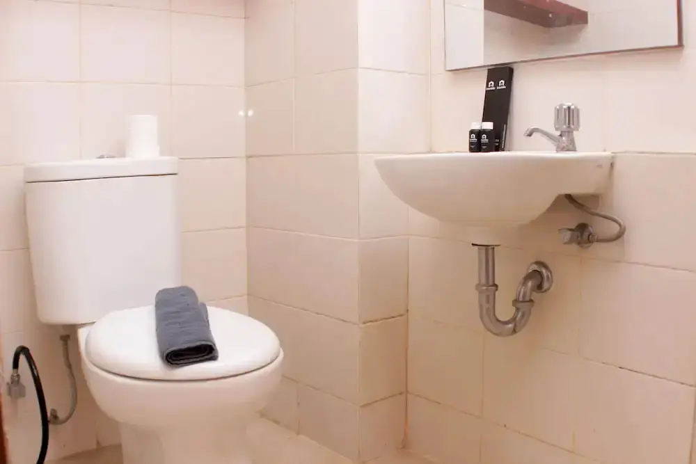 Бекаси: Cozy Studio at Lagoon Bekasi Town Square Apartment