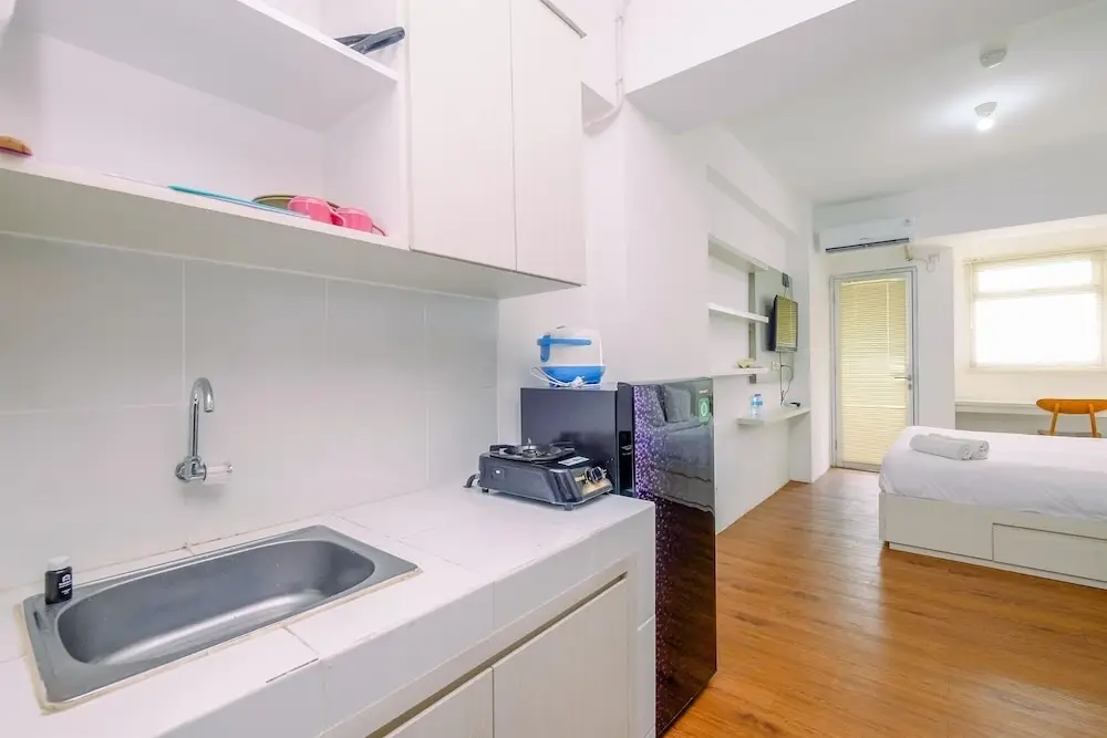 Читарингул: Homey And Cozy Studio Room At Gunung Putri Square Apartment