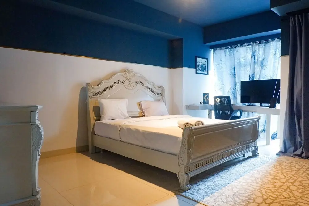 Сурабая: Luxurious Studio Apartment At La Riz Supermall Mansion