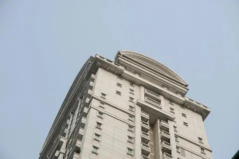 Comfy 1Br At Bellezza Apartment — фото 1