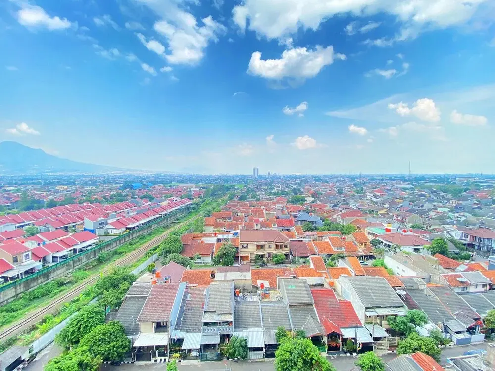 Бандунг: Modern Studio Room Apartment At Emerald Towers Bandung