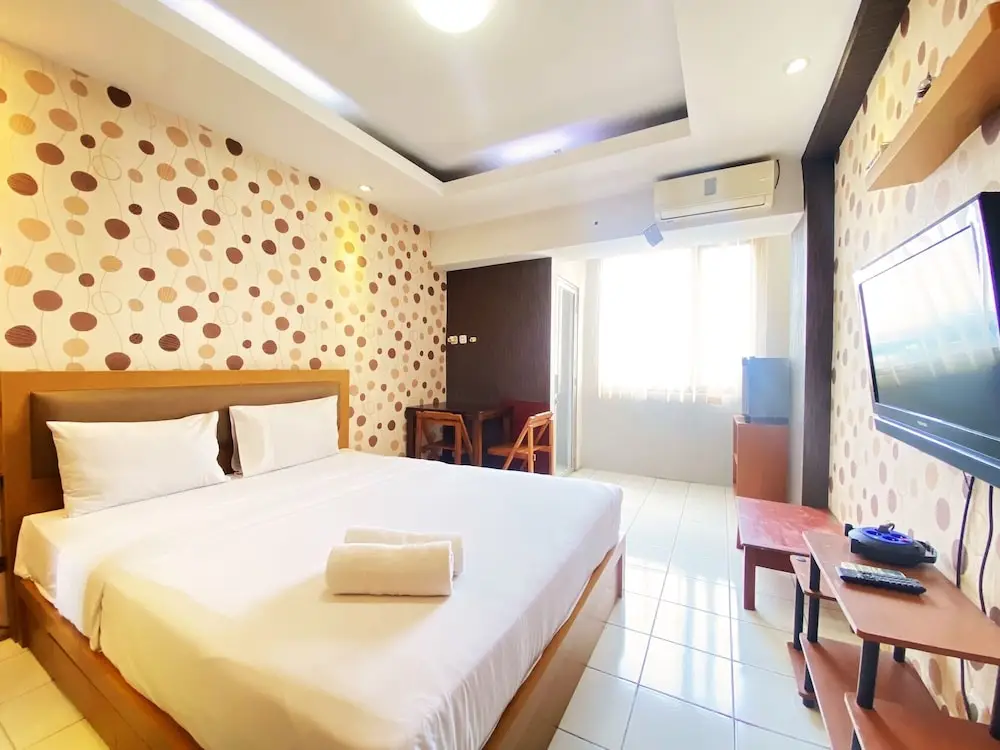 Бандунг: Modern Studio Room Apartment At Emerald Towers Bandung