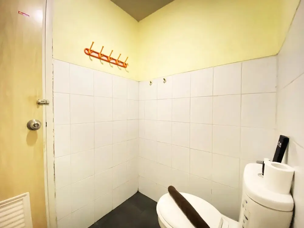 Бандунг: Modern Studio Room Apartment At Emerald Towers Bandung