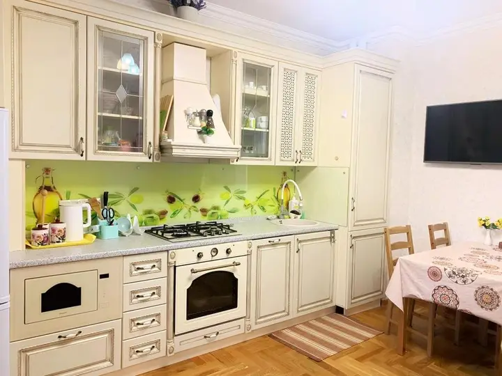 Геленджик: Апартаменты Family na Mira 44