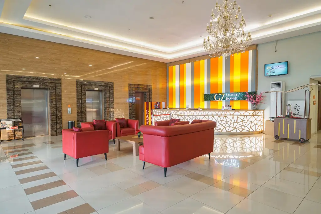 Джакарта: Grand G7 Pasar baru