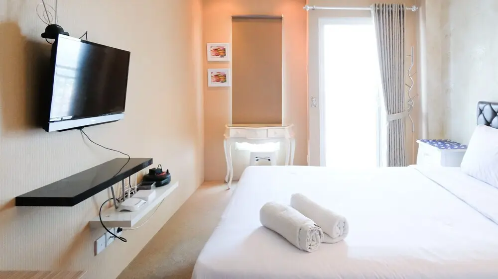 Сурабая: Tidy And Compact Studio At Orchard Supermall Mansion Apartment Surabaya