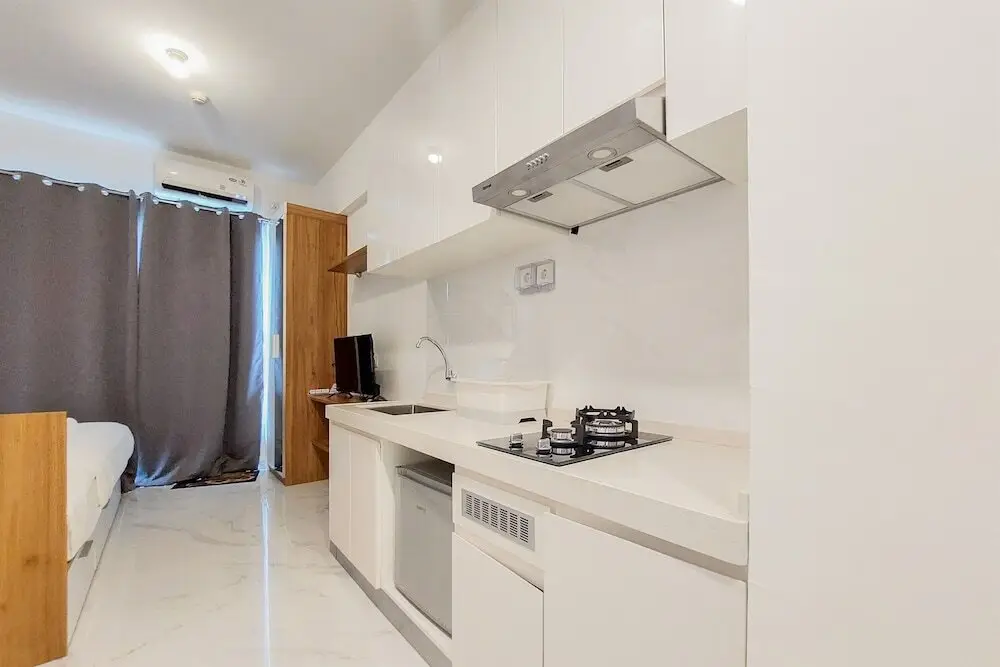 Legok: Simply Designed Studio At Sky House Bsd Apartment