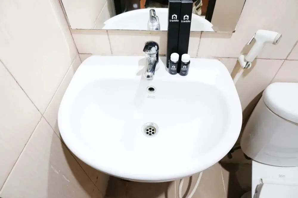 Сурабая: Tidy And Compact Studio At Tamansari Papilio Apartment