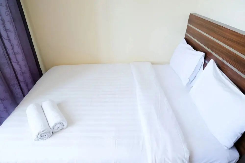 Сурабая: Tidy And Compact Studio At Tamansari Papilio Apartment