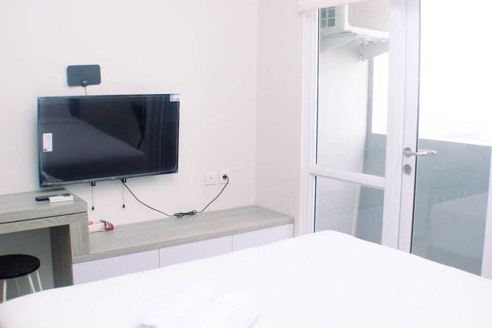 Чикаранг: Homey And Minimalist Studio At Vasanta Innopark Apartment