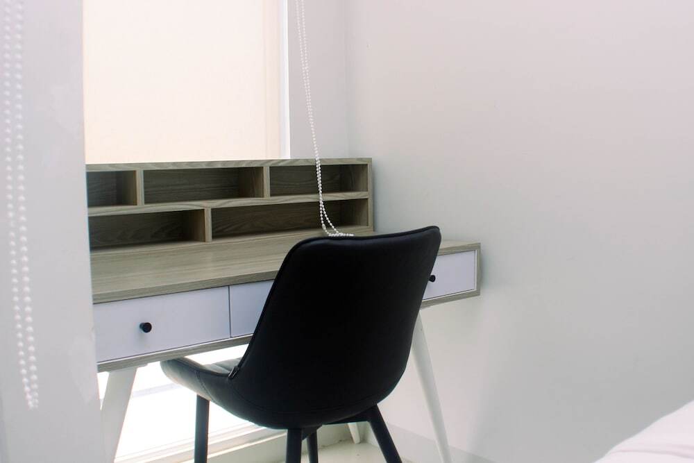 Чикаранг: Homey And Minimalist Studio At Vasanta Innopark Apartment