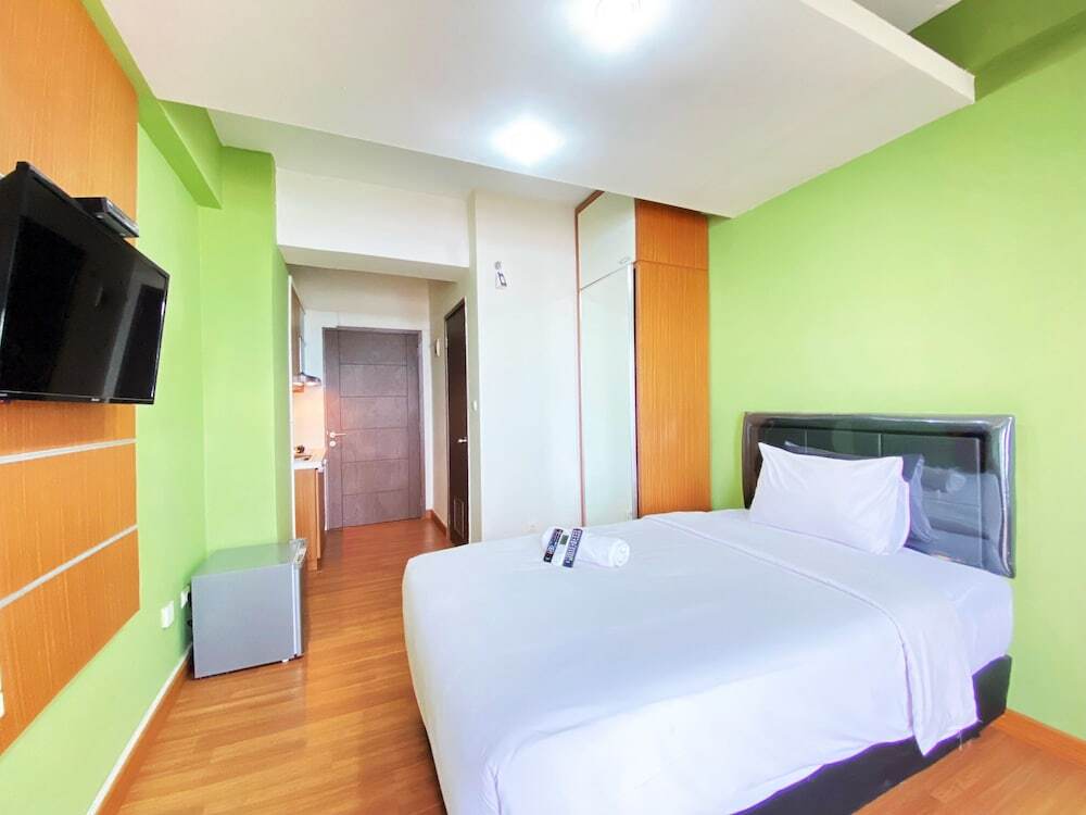 Сумеданг: Modern Studio Room at Oxford Jatinangor Apartment