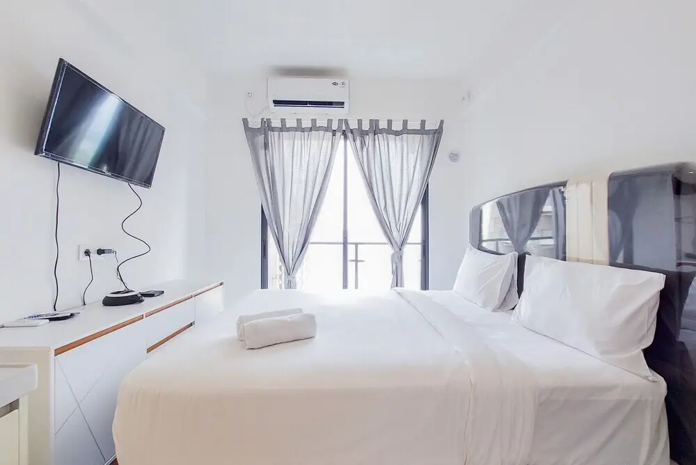 Legok: Cozy Style Studio Room At High Floor Sky House Bsd Apartment