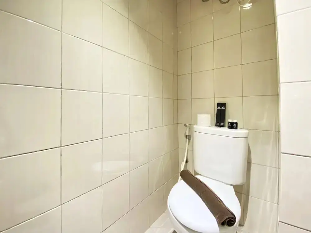 Бандунг: Comfort Studio Room At Mekarwangi Square Cibaduyut Apartment