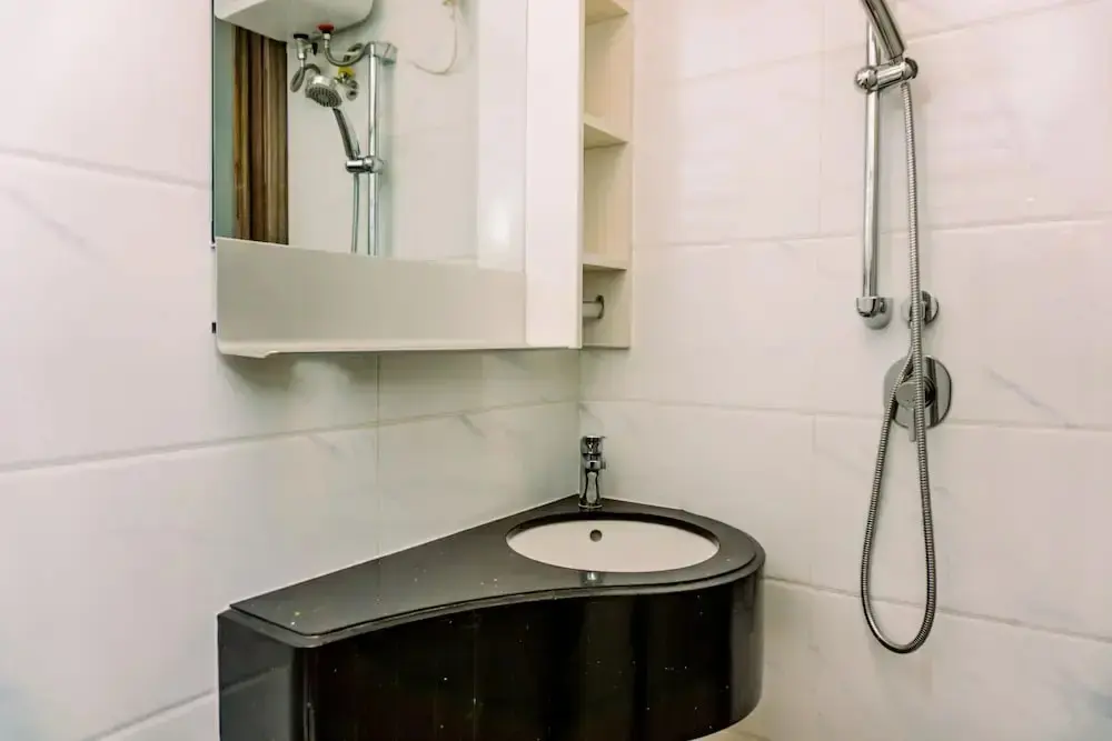 Legok: Well Furnished And Comfy Studio Sky House Bsd Apartment