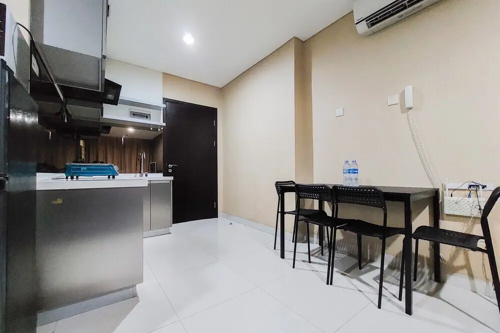 Южный Тангеранг: Stunning And Spacious 2Br Brooklyn Alam Sutera Apartment