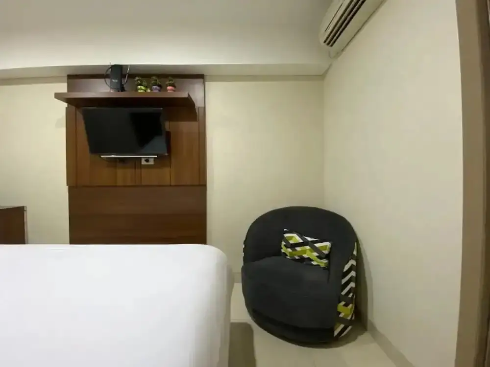 Семаранг: New And Homey Studio Apartment At Warhol (W/R) Residence