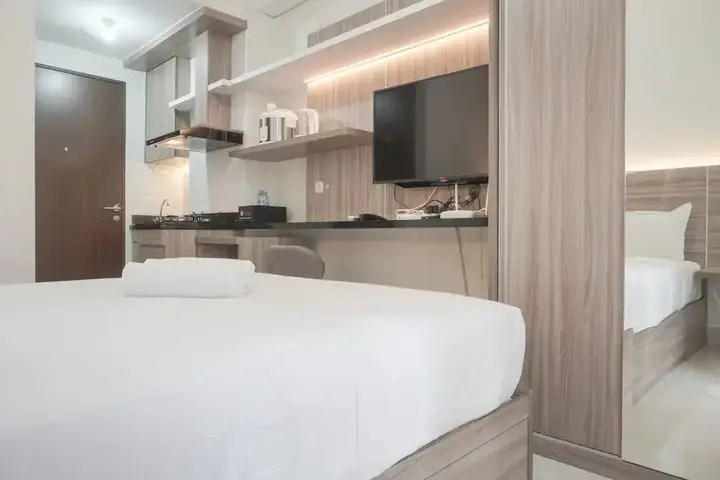 Депок: Nice Studio At 11Th Floor Transpark Cibubur Apartment