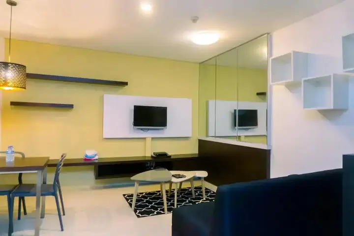 Джакарта: Nice And Comfort 1Br At Tamansari Semanggi Apartment