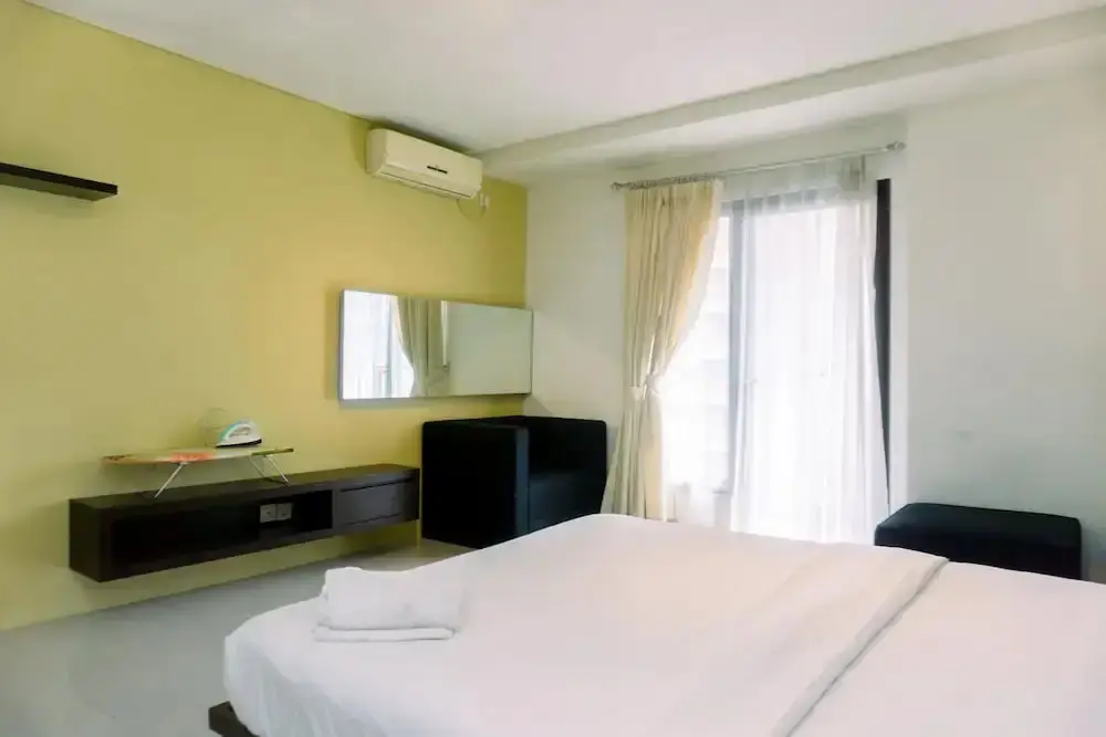 Джакарта: Nice And Comfort 1Br At Tamansari Semanggi Apartment