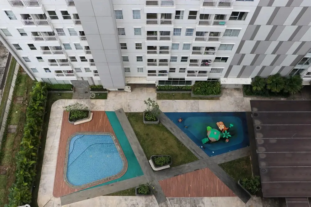 Джакарта: Well Furnished Studio At Citra Living Apartment By Tarvelio