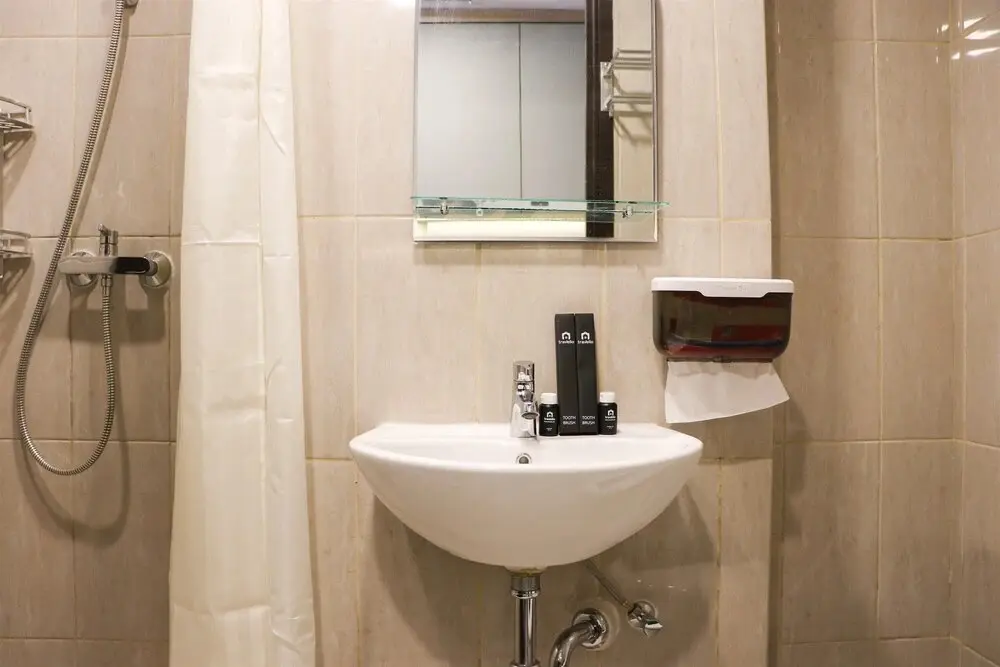 Джакарта: Well Furnished Studio At Citra Living Apartment By Tarvelio