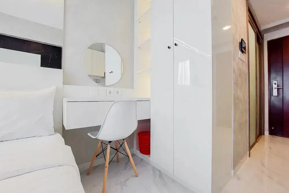 Legok: Simply And Restful Studio Apartment At Sky House Bsd