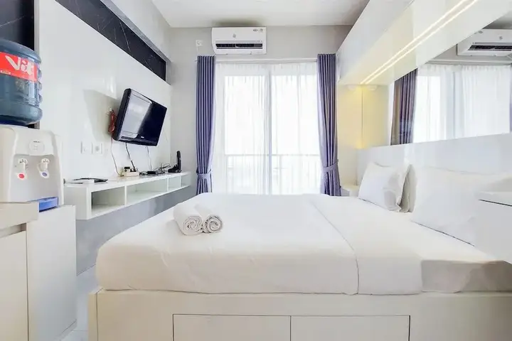 Legok: Simply And Restful Studio Apartment At Sky House Bsd